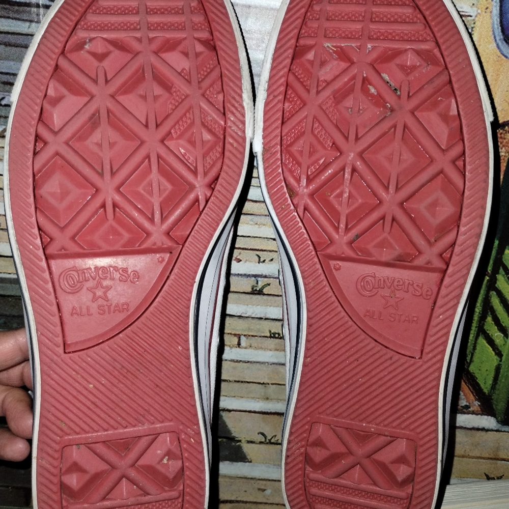 Converse - Picture 6 of 7